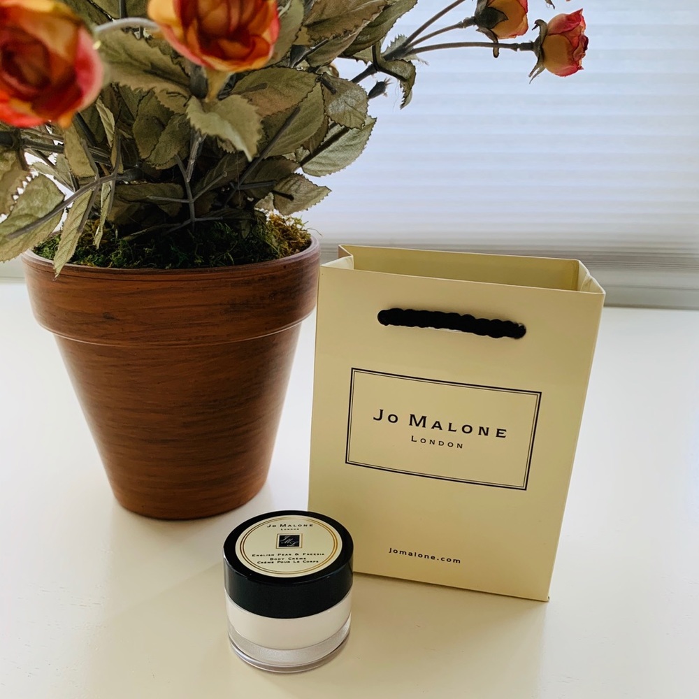 Jo Malone English Pear & Freesia Deluxe Body Crème